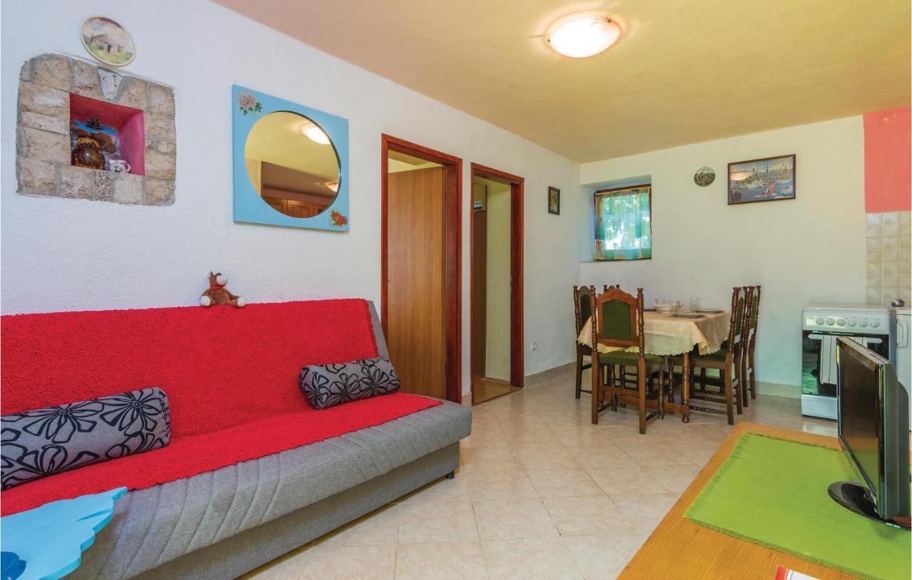 Pet Friendly Apartment In Porec With Wifi Bagian luar foto